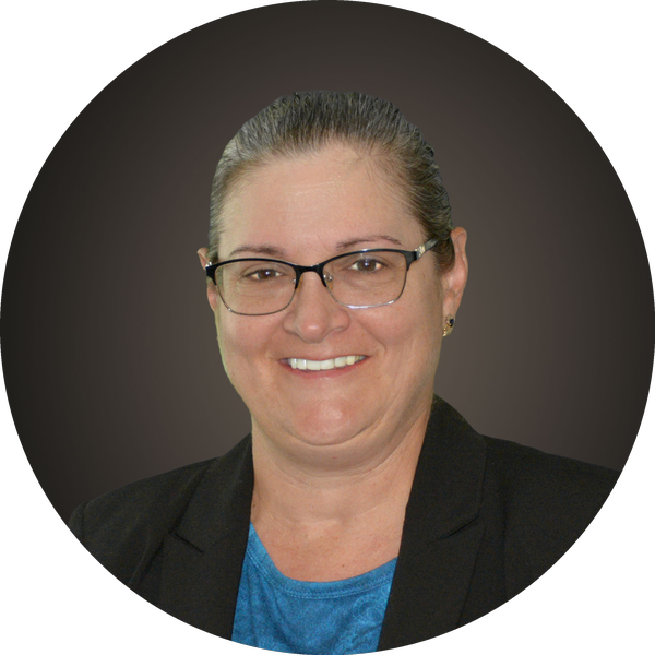 Deb Hunter, Agent