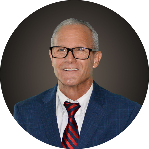 Thomas Kapushy, Agent